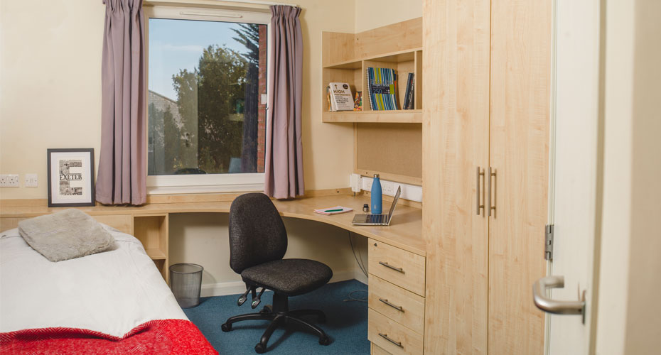 Lafrowda En-suite Bedroom