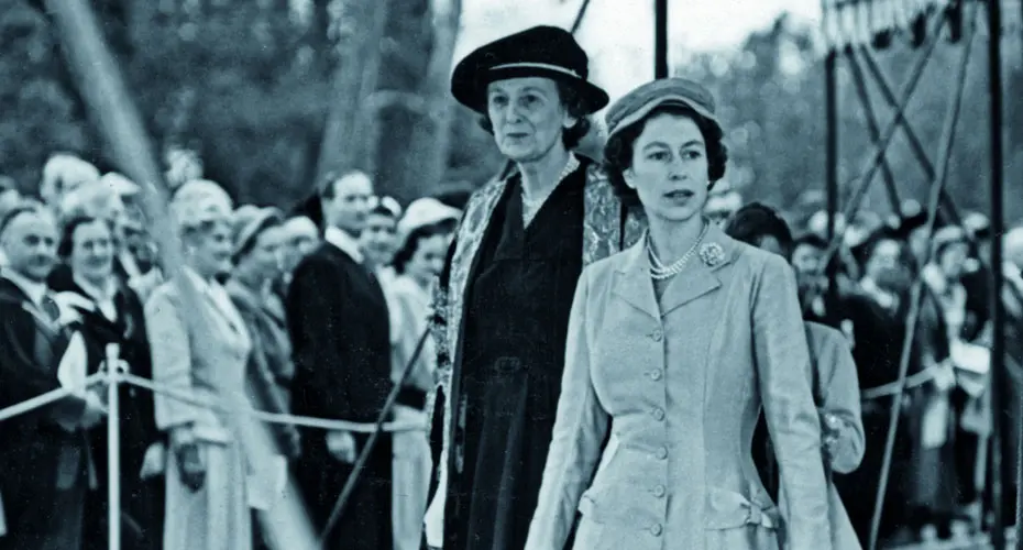 Queen Elizabeth II visits campus