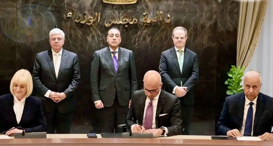 Signing agreement with  Ain Shams University