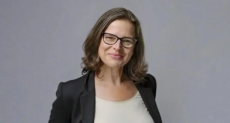 Professor Barbara Tschirren