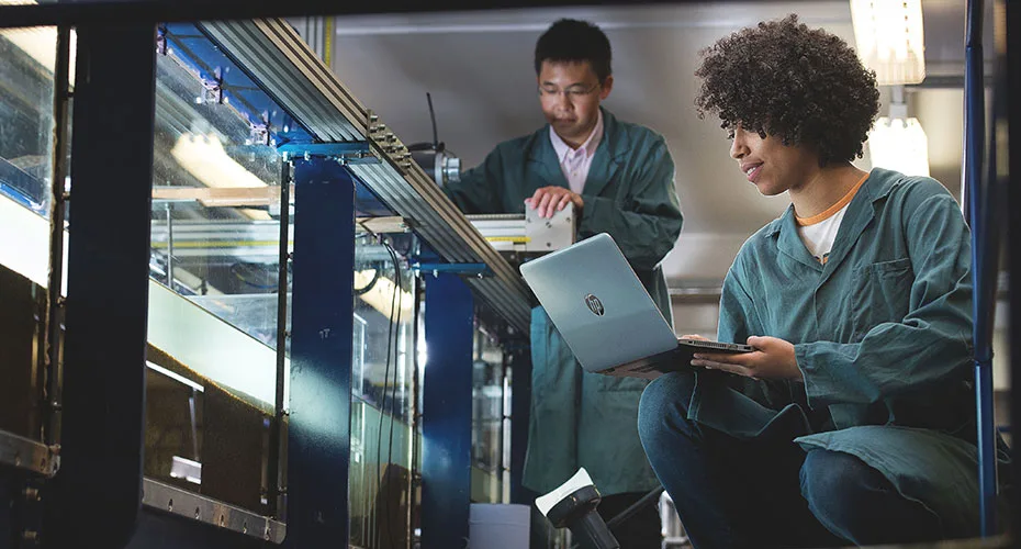 Students with wave machine experiment