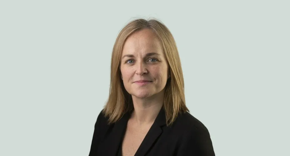 Head and shoulders photo of dr victoria alcock.
